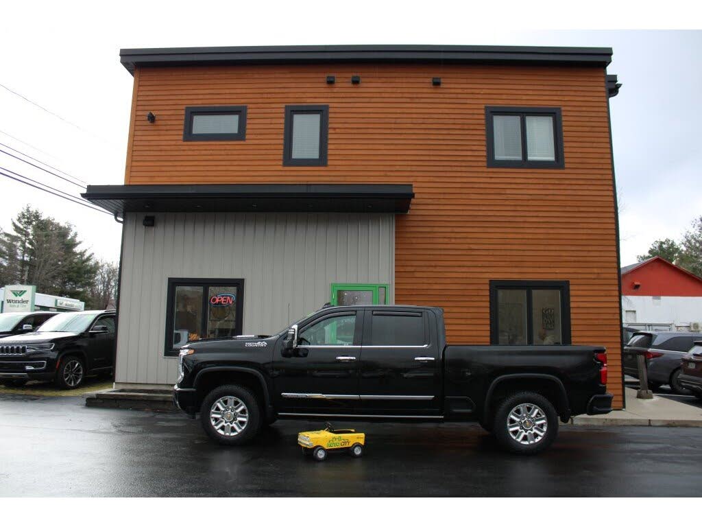 2024 Chevrolet Silverado 2500HD High Country Crew Cab 4WD