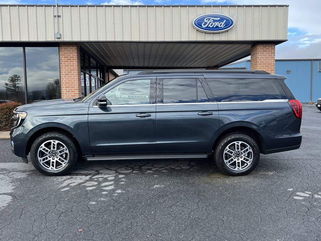 2025 Ford Expedition MAX Active 4WD