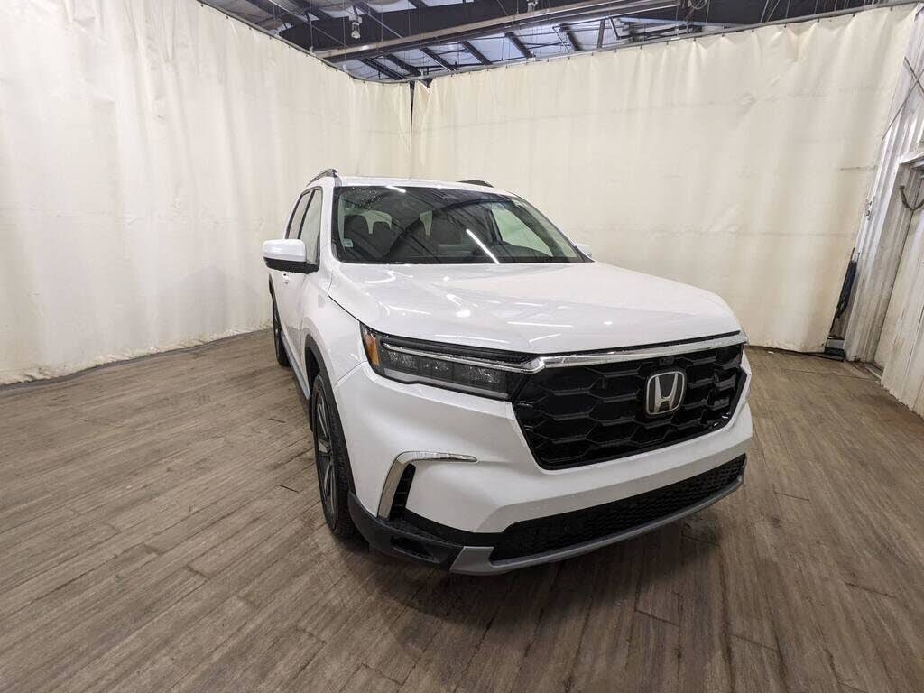 2025 Honda Pilot Touring AWD