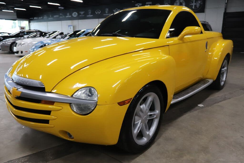 2003 Chevrolet SSR LS RWD