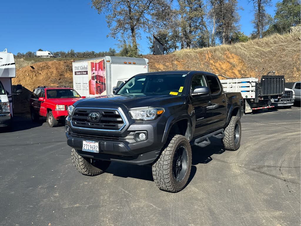 2018 Toyota Tacoma SR5 V6 Double Cab 4WD
