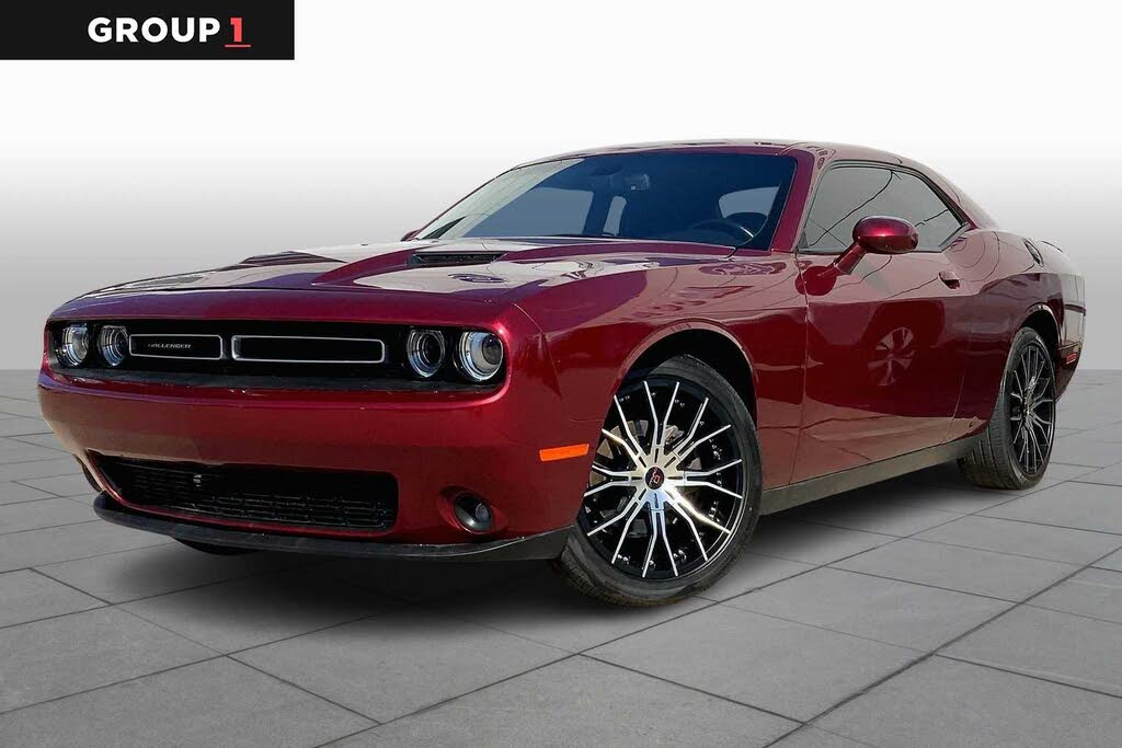 2020 Dodge Challenger SXT RWD