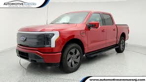 Ford F-150 Lightning Lariat SuperCrew AWD