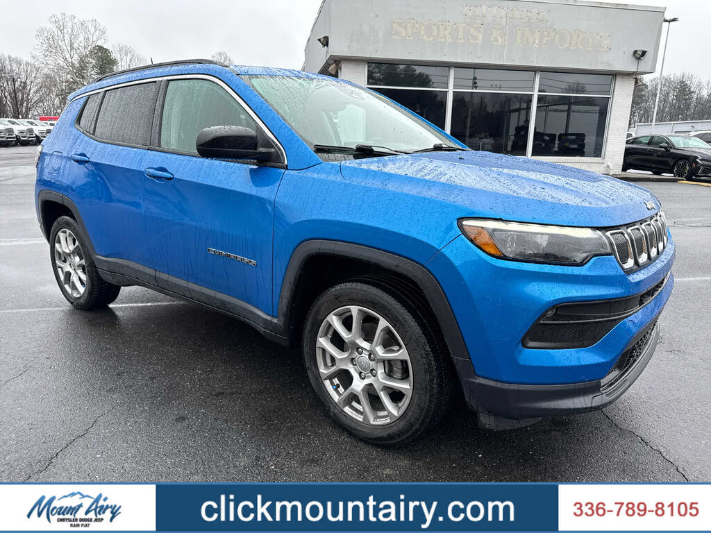 2022 Jeep Compass Latitude Lux 4WD