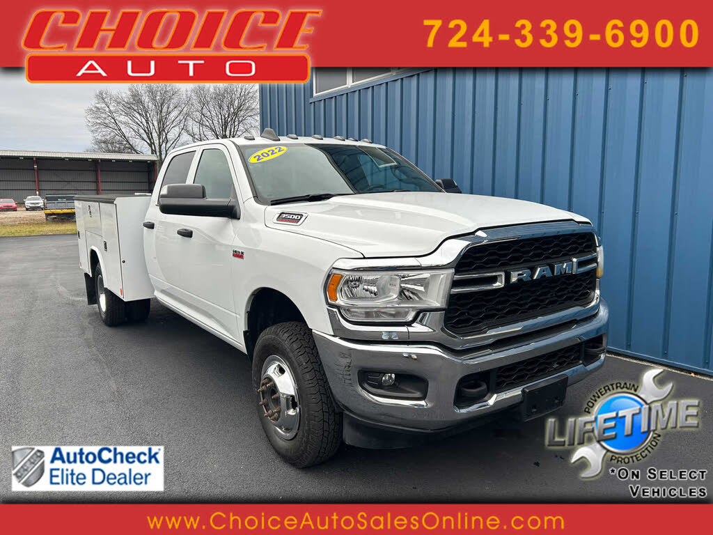 2022 RAM 3500 Chassis Tradesman Crew Cab DRW 4WD