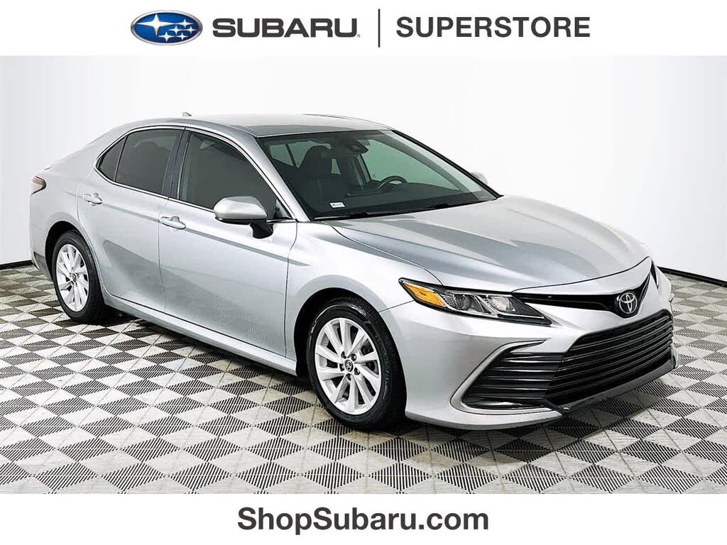 2022 Toyota Camry LE FWD