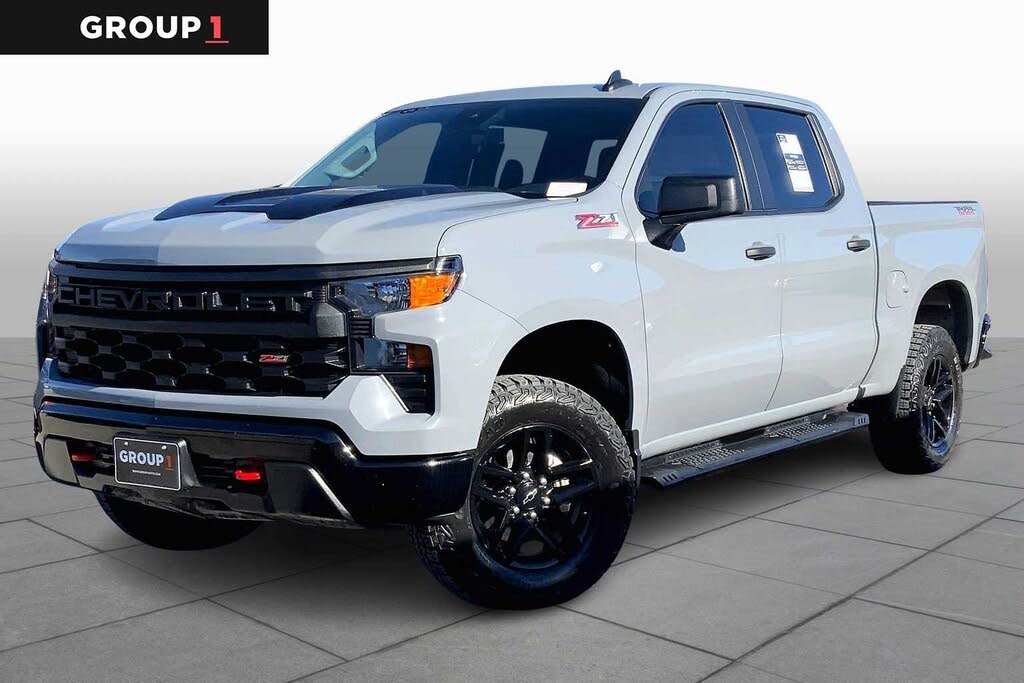 2024 Chevrolet Silverado 1500 Custom Trail Boss Crew Cab 4WD