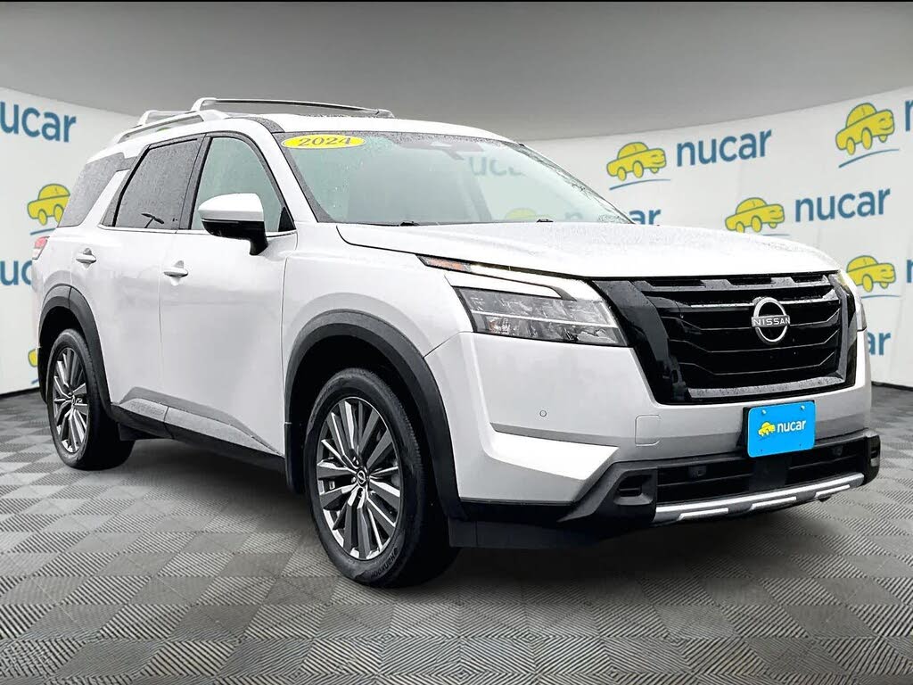 2024 Nissan Pathfinder SL 4WD