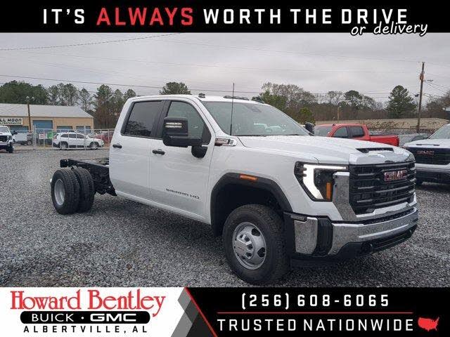 2026 GMC Sierra 3500HD Chassis Pro Crew Cab 4WD