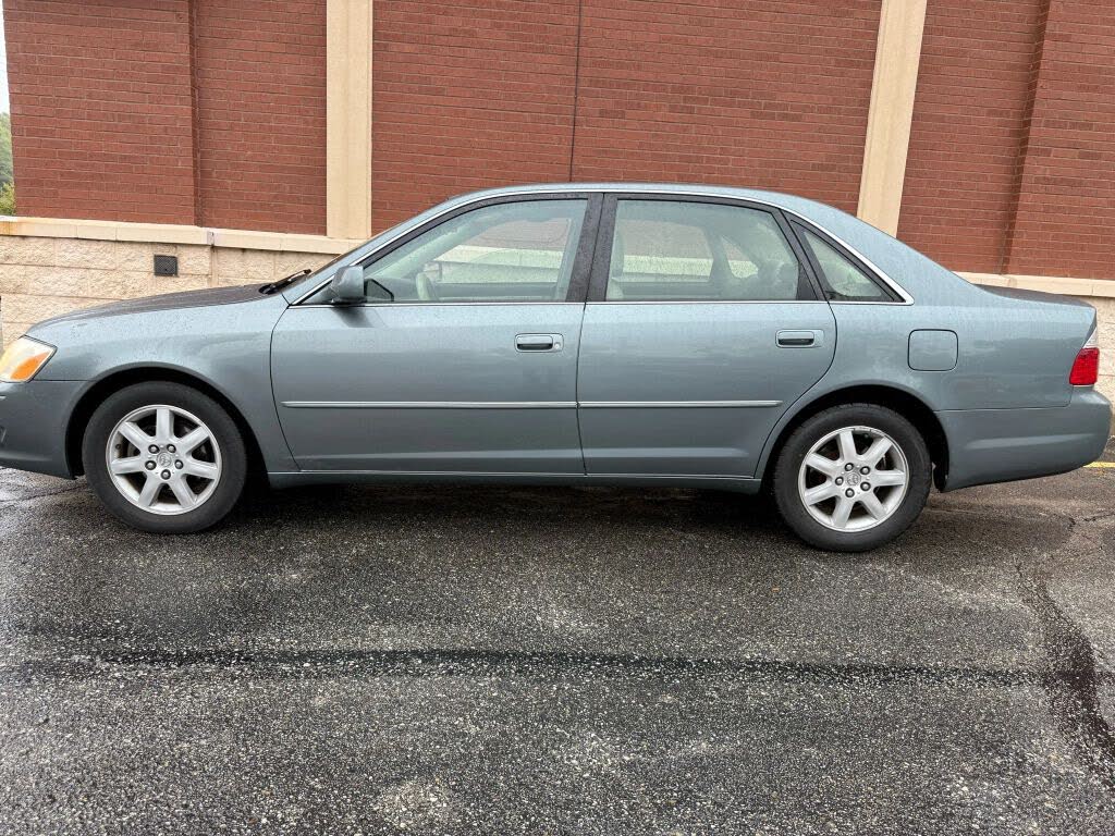 2003 Toyota Avalon XL