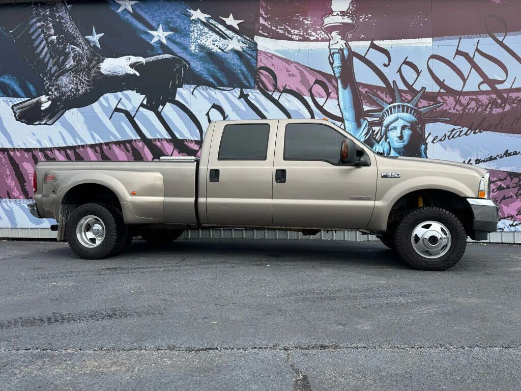 2004 Ford F-350 Super Duty XLT Crew Cab SB DRW 4WD