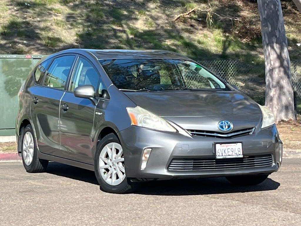 2012 Toyota Prius v Two FWD