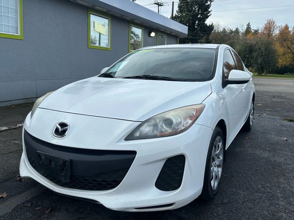 2013 Mazda MAZDA3 i SV