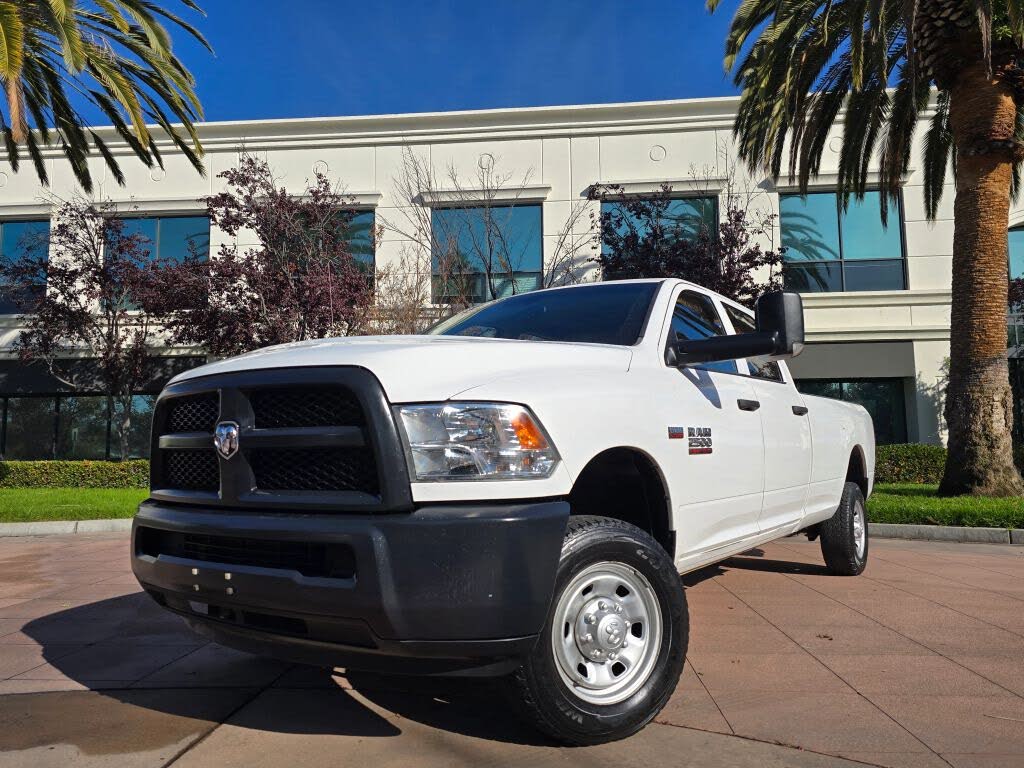 2015 RAM 2500 Tradesman Crew Cab LB 4WD