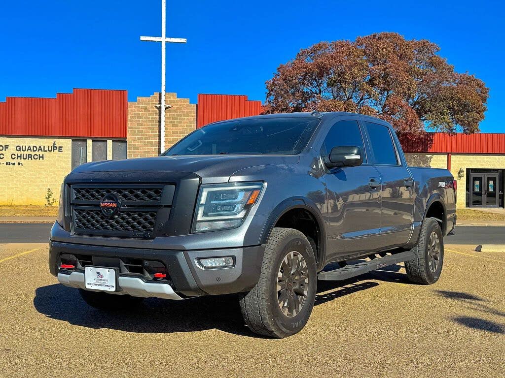 2021 Nissan Titan PRO-4X Crew Cab 4WD