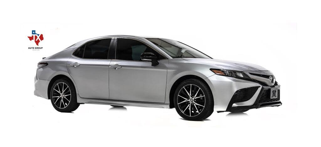 2022 Toyota Camry SE FWD