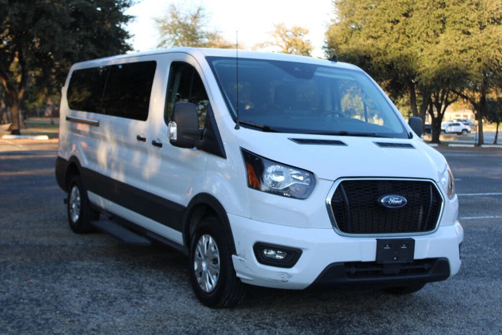 2023 Ford Transit Passenger 350 XLT Low Roof LB RWD