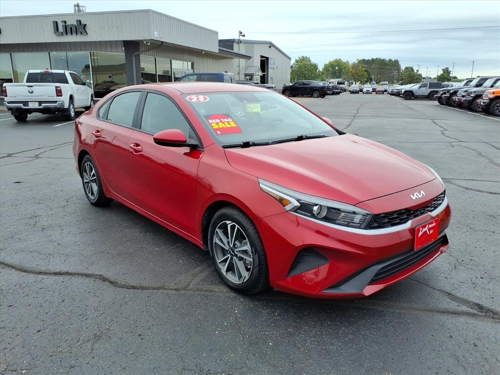 2023 Kia Forte LXS FWD