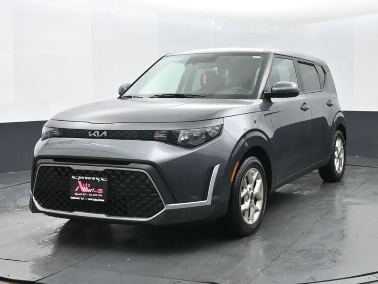 2023 Kia Soul LX FWD