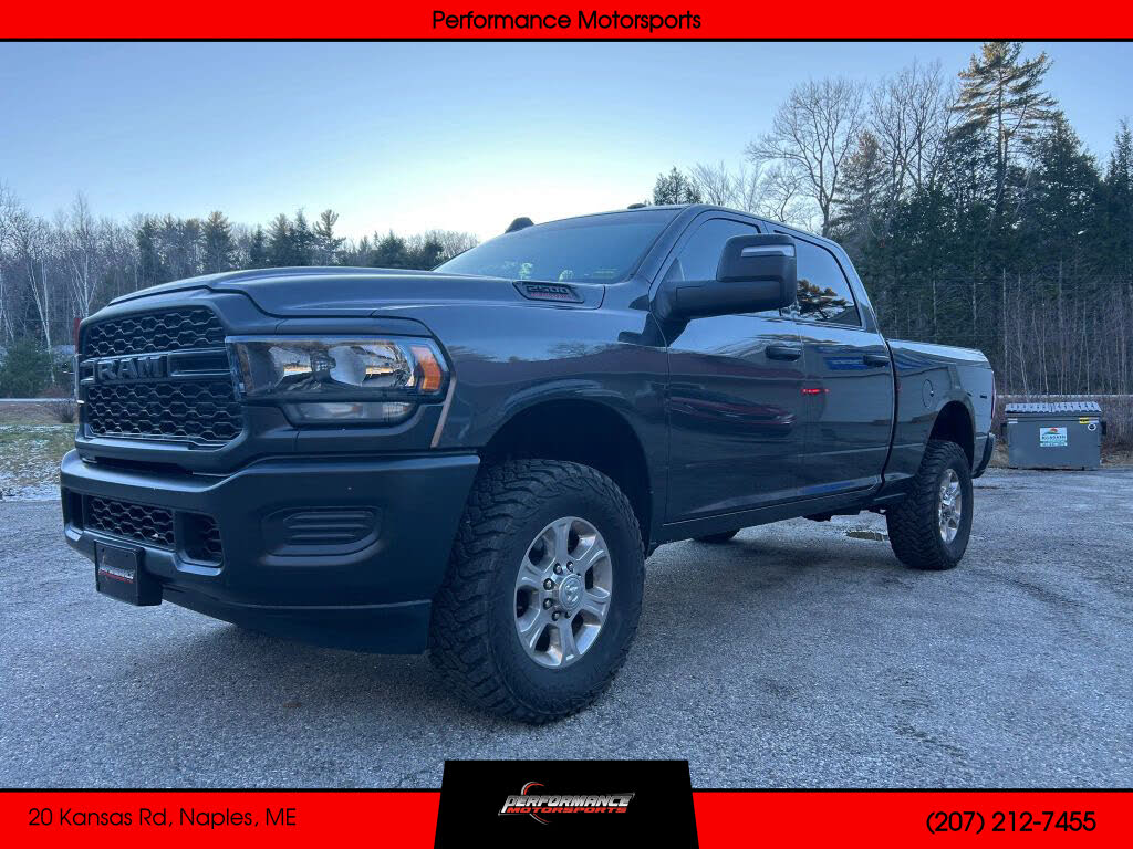 2024 RAM 2500 Tradesman Crew Cab 4WD