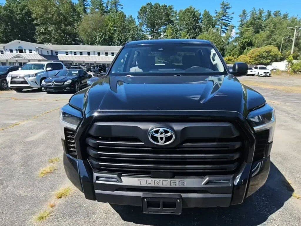 2024 Toyota Tundra SR5 CrewMax Cab 4WD