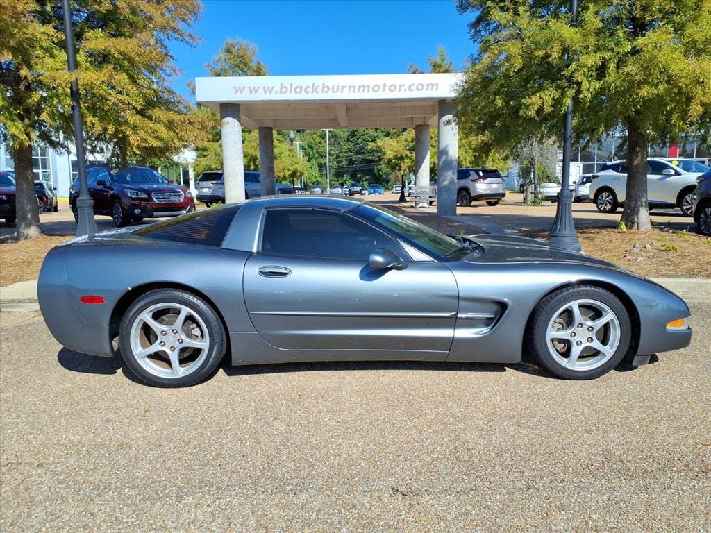 2003 Chevrolet Corvette Coupe RWD