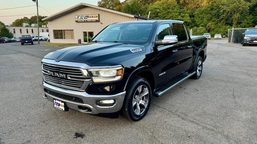 2019 RAM 1500 Laramie Crew Cab 4WD
