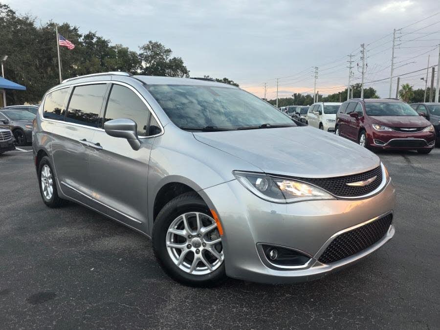 2020 Chrysler Pacifica Touring L FWD