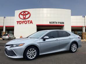 Toyota Camry LE FWD