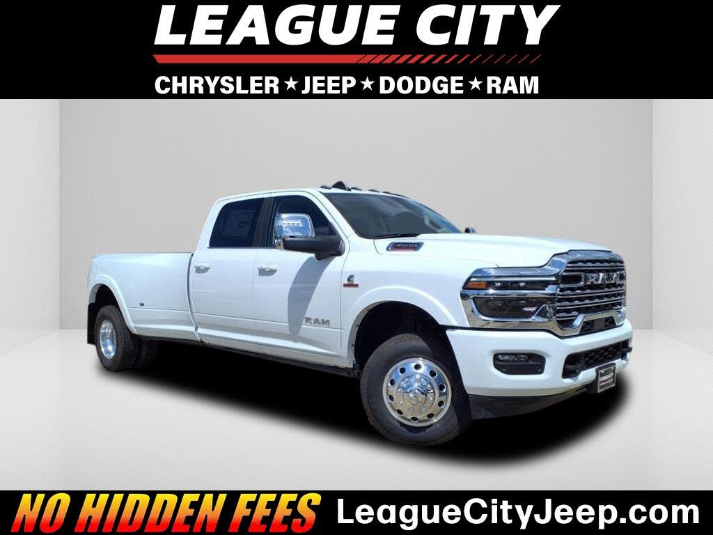 2025 RAM 3500 Limited Crew Cab LB DRW 4WD