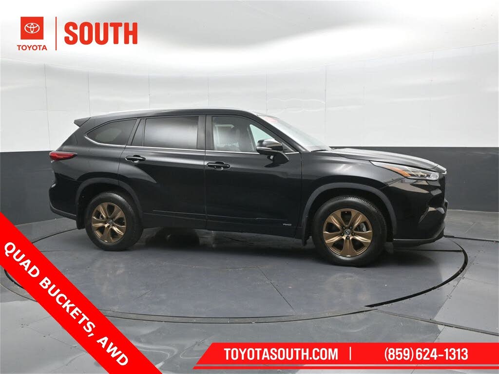 2023 Toyota Highlander Hybrid Bronze Edition AWD