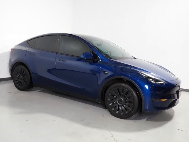 2025 Tesla Model Y Long Range RWD