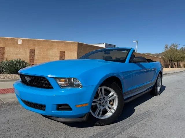 2011 Ford Mustang V6 Convertible RWD