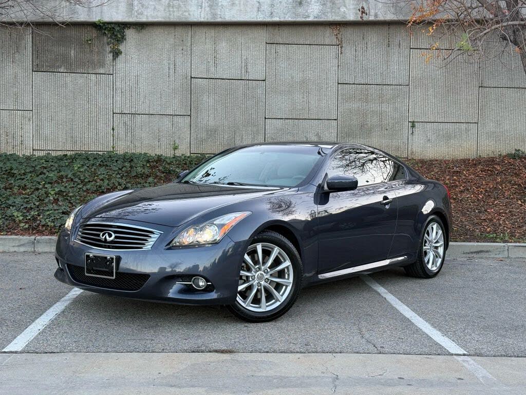 2011 INFINITI G37 Coupe RWD