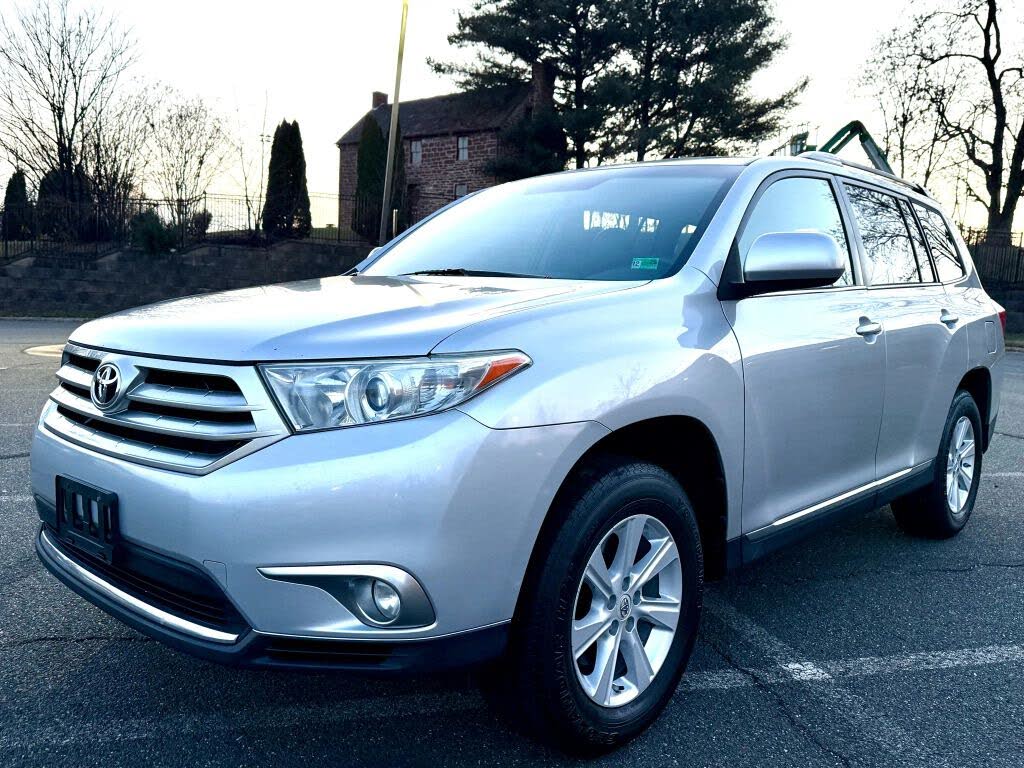 2012 Toyota Highlander SE