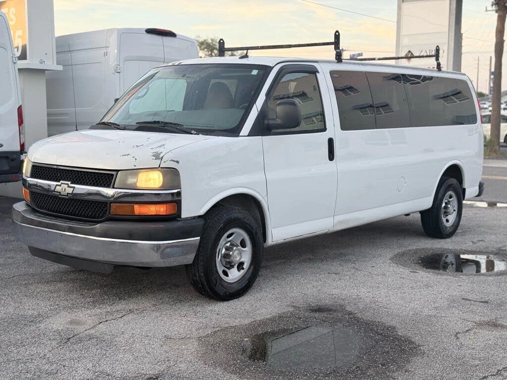 2013 Chevrolet Express 3500 1LT Extended RWD