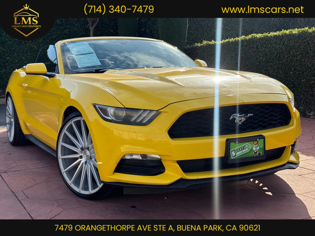 2016 Ford Mustang V6 Convertible RWD