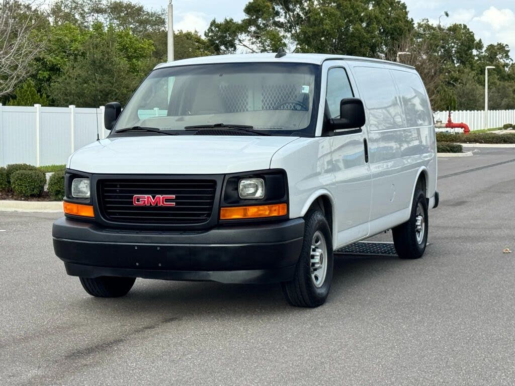2017 GMC Savana Cargo 2500 RWD