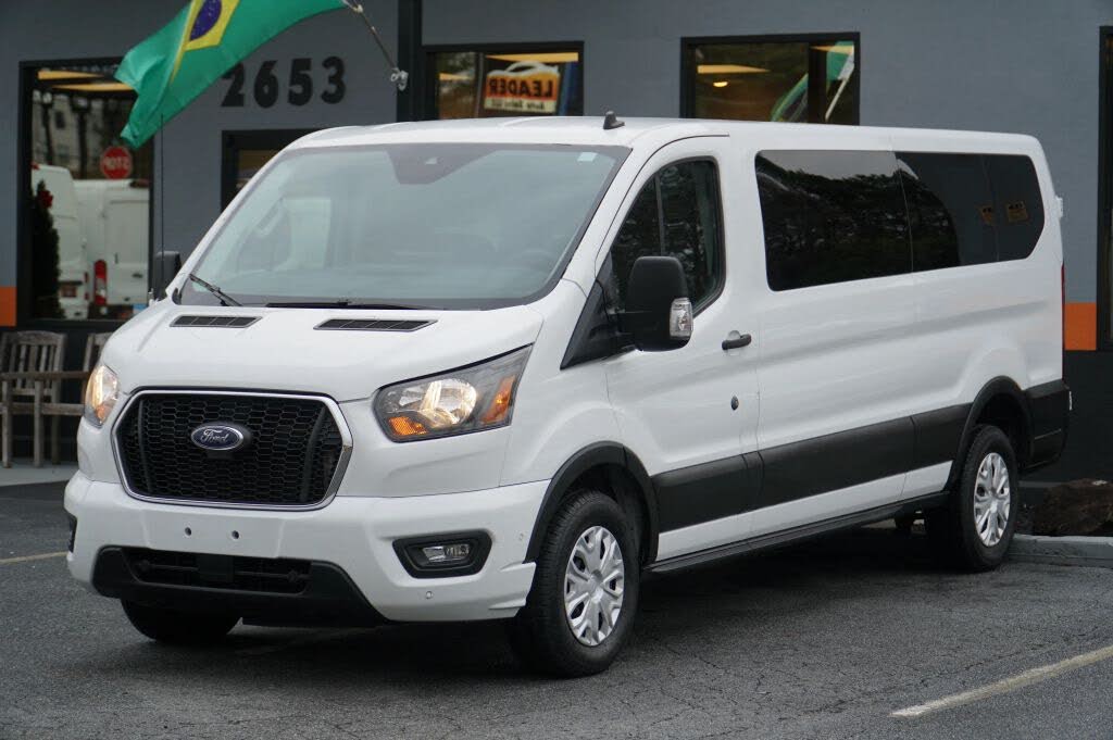 2023 Ford Transit Passenger 350 XLT Low Roof LB RWD