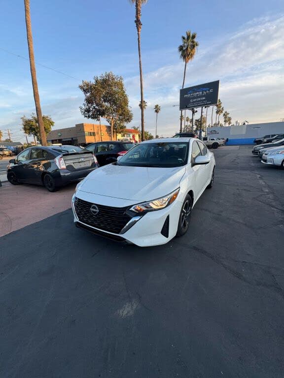 2025 Nissan Sentra SV FWD