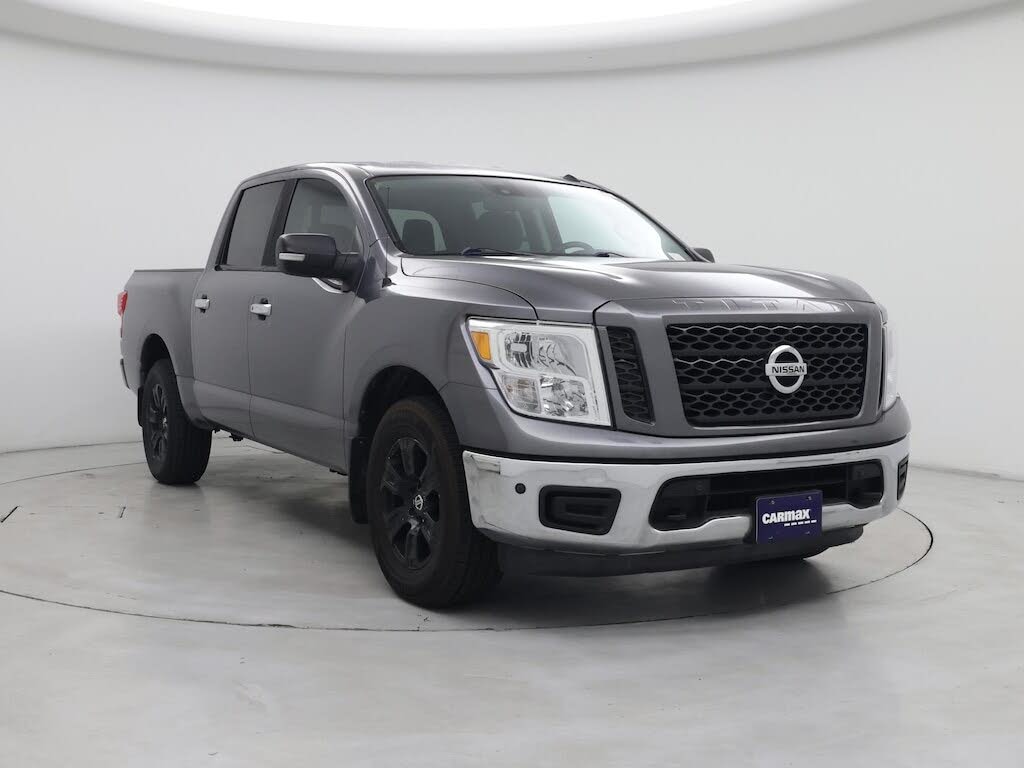 2019 Nissan Titan SV Crew Cab 4WD