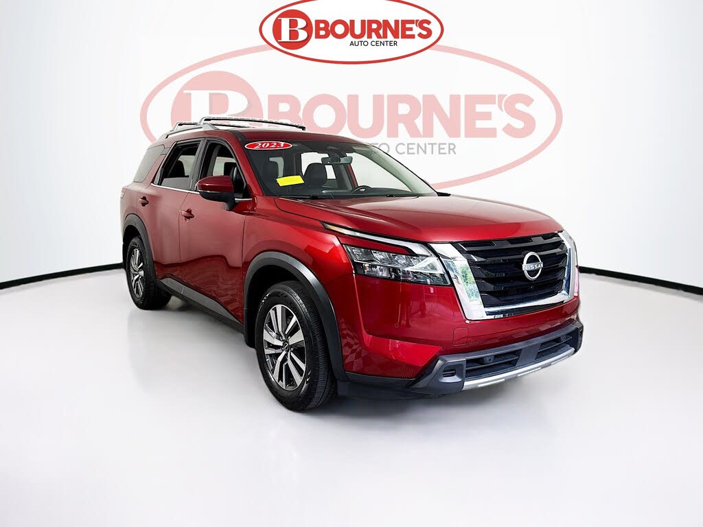 2023 Nissan Pathfinder SL 4WD