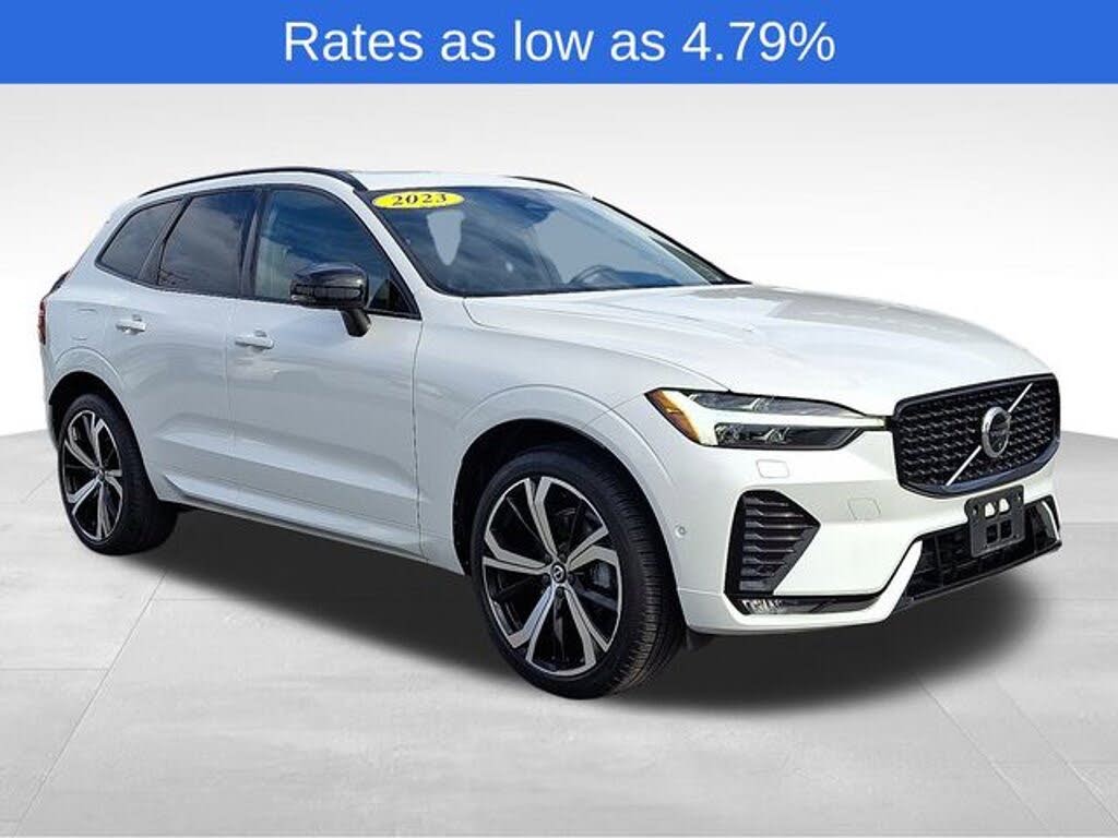 2023 Volvo XC60 B5 Ultimate Dark Theme AWD