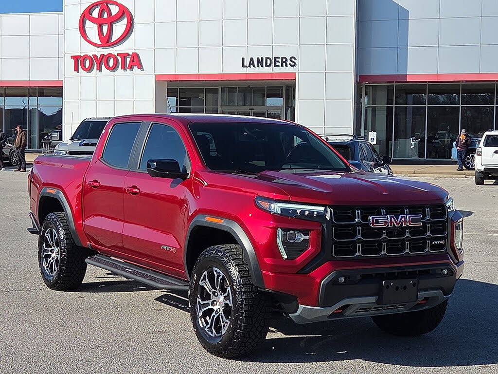 2024 GMC Canyon AT4 Crew Cab 4WD