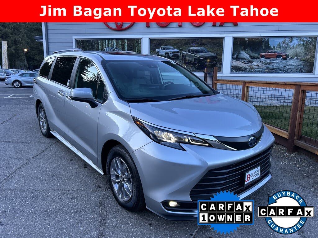 2025 Toyota Sienna XLE 7-Passenger AWD