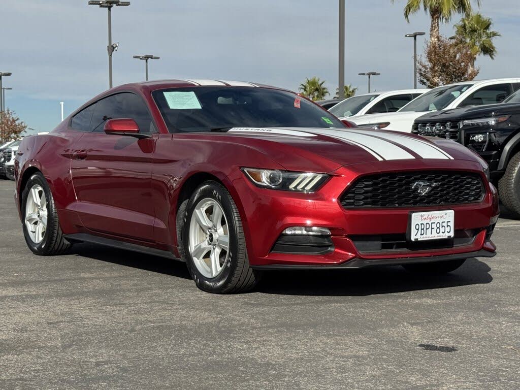 2017 Ford Mustang V6 Coupe RWD