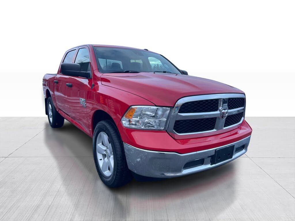 2022 RAM 1500 Classic SLT Crew Cab 4WD