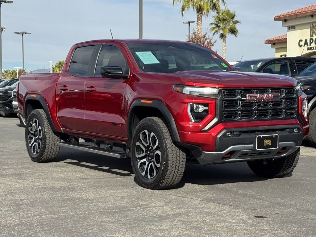 2024 GMC Canyon AT4 Crew Cab 4WD