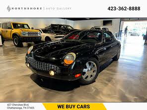 Ford Thunderbird Deluxe RWD