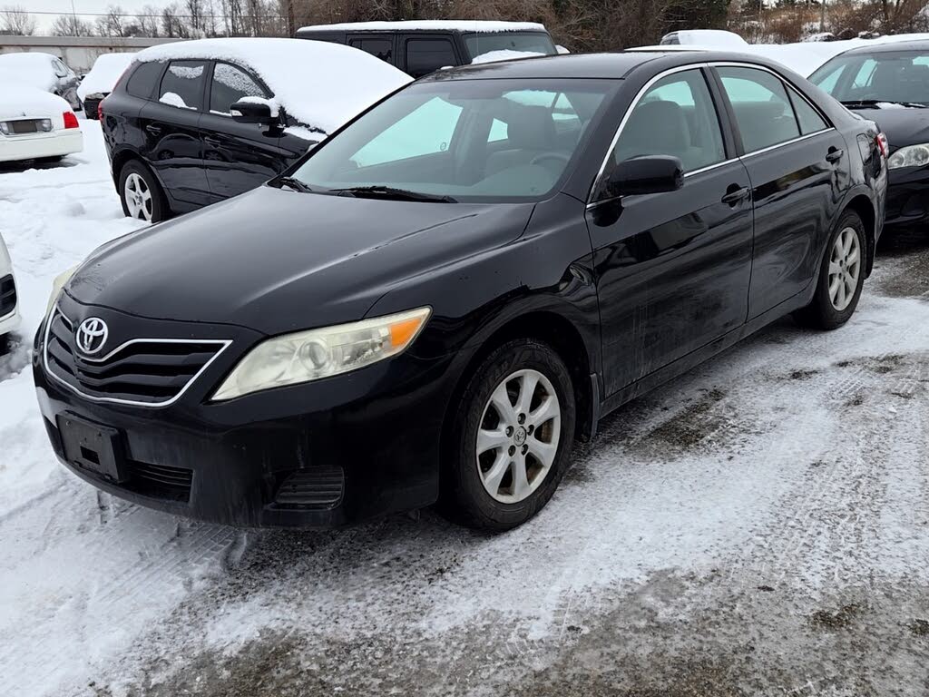 Toyota Camry LE V6 2010